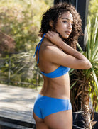 Maillot de bain deux pièces avec bandeau réglable et culotte taille basse forme shorty pour jeunes filles à partir de 10 ans jusqu'à 18 ans