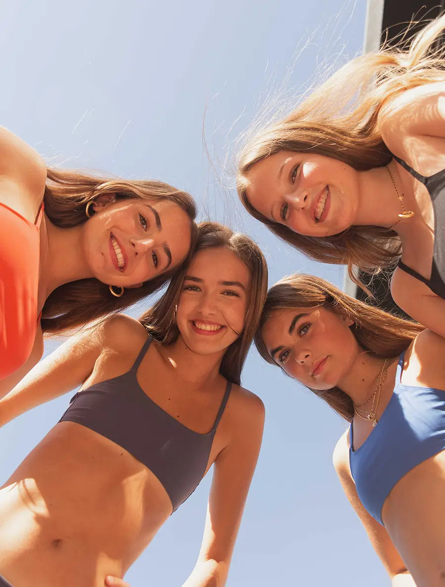 La Bralette le haut de maillot de bain parfait pour votre adolescente.
